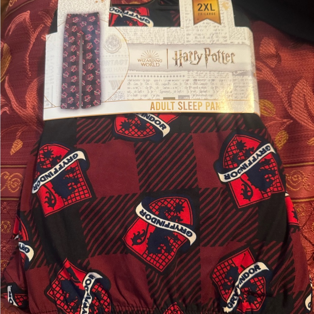 Warner Bros. Harry Potter Gryffindor Sleep Pants - Red and Black